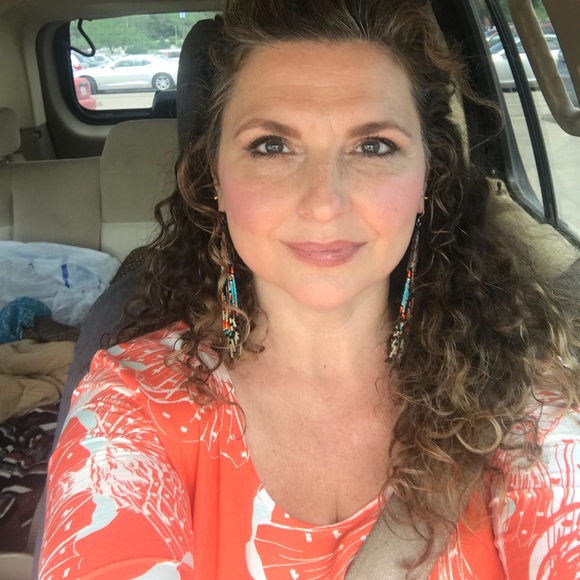 Meet your Posher, Keri - Picture 1 of 1